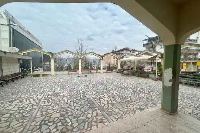 Kocaeli Gölcük Halıdere Merkez Cami kapak görseli