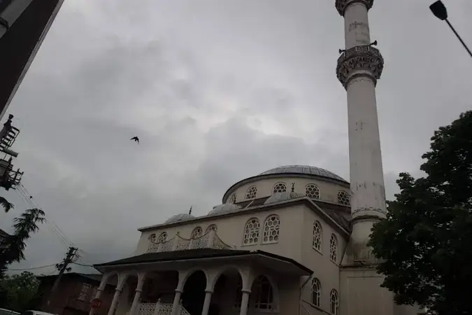 Kocaeli Gölcük İhsaniye Merkez Cami kapak görseli