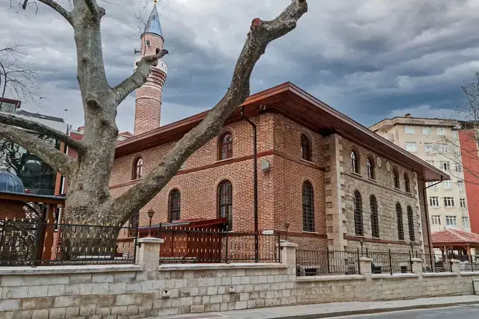 Kocaeli İzmit Çınarlı Cami kapak görseli