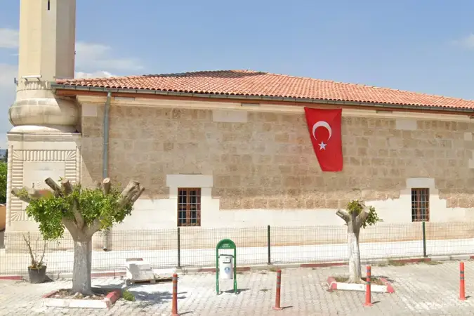 Mersin Akdeniz Camili Mahallesi Cami kapak görseli