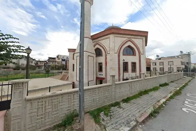 Mersin Tarsus Huzur Cami kapak görseli