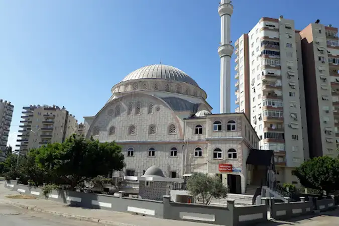 Mersin Yenişehir Bakırcılar Halilurrahman Cami kapak görseli