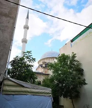 İstanbul Ataşehir Şehitler Cami kapak görseli