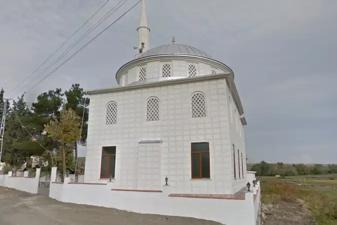 Maksutlu Köyü Cami kapak fotoğrafı