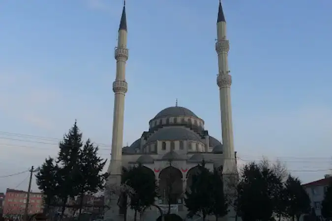 Merkez Cami kapak fotoğrafı