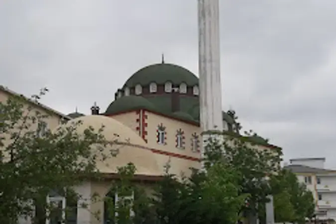 Yunus Emre Cami kapak fotoğrafı