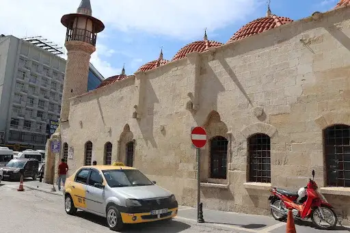 Yeni Cami kapak fotoğrafı