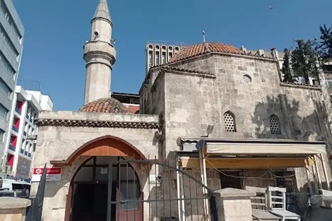 Kemeraltı Cami kapak fotoğrafı