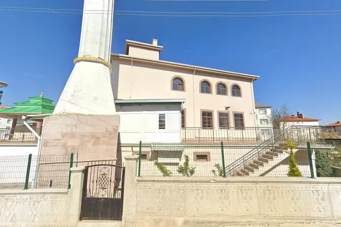 Esentepe Cami kapak fotoğrafı