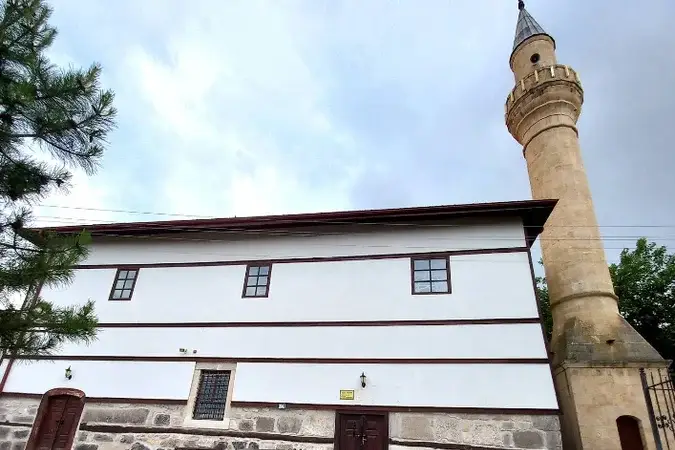 Sinanlı Ulucami kapak fotoğrafı