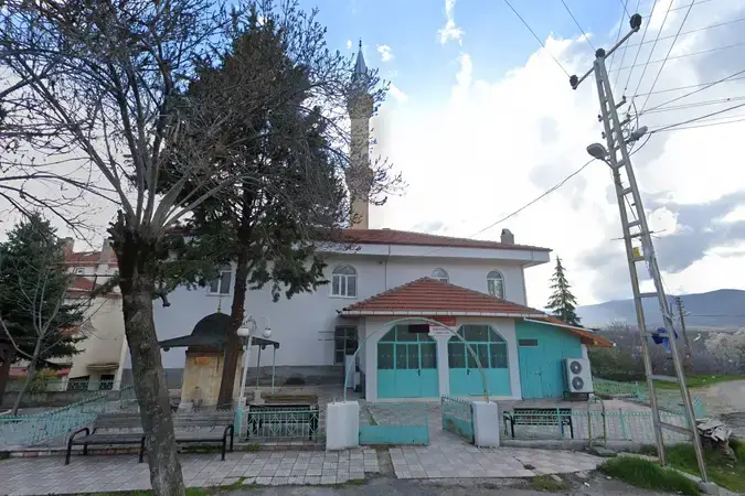 Uruş Mahallesi Çarşı Cami kapak fotoğrafı