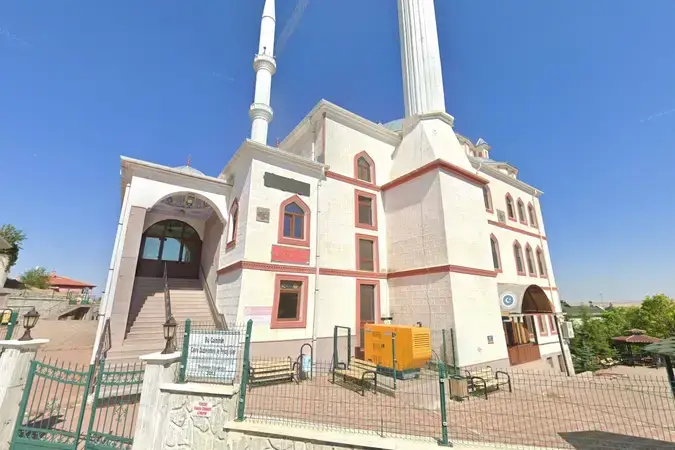 Yapracık Merkez Cami kapak fotoğrafı