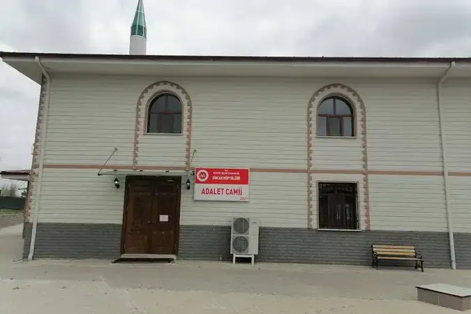 Yenikent Adalet Cami kapak fotoğrafı