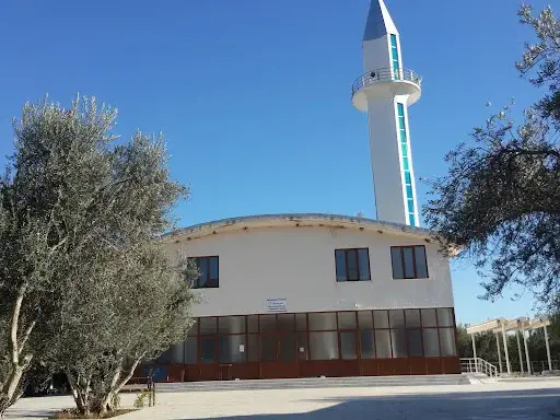 Güre Cumhuriyet Cami kapak fotoğrafı