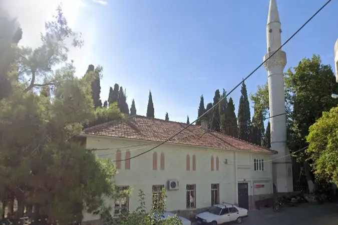 Narlı Cami kapak fotoğrafı