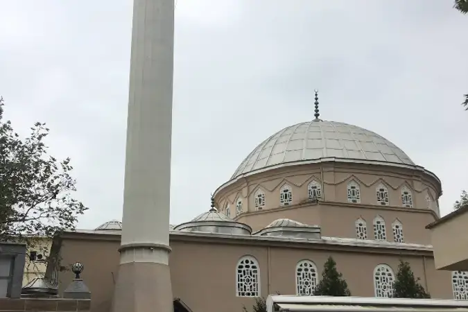 Karapınar Cami kapak fotoğrafı