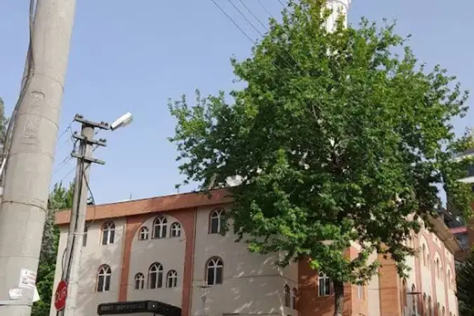 Mehmet Zait Kotku Cami kapak fotoğrafı