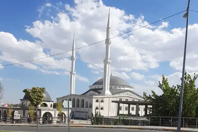 Hz. Hasan Hüseyin Cami kapak fotoğrafı