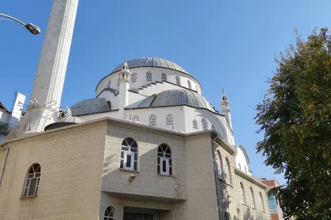 Riza Hatun Cami kapak fotoğrafı