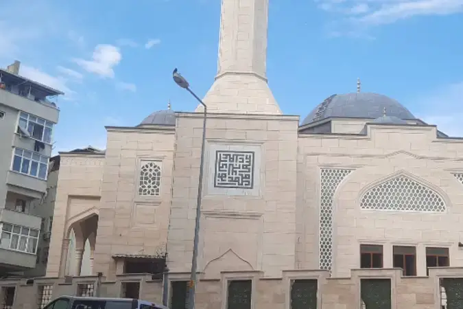 Kubbeli Cami kapak fotoğrafı