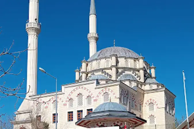 Deliklikaya Merkez Cami kapak fotoğrafı