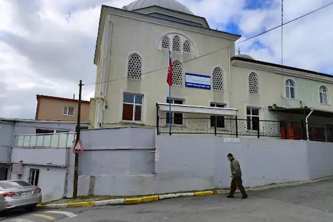 Yeniköy Cami kapak fotoğrafı