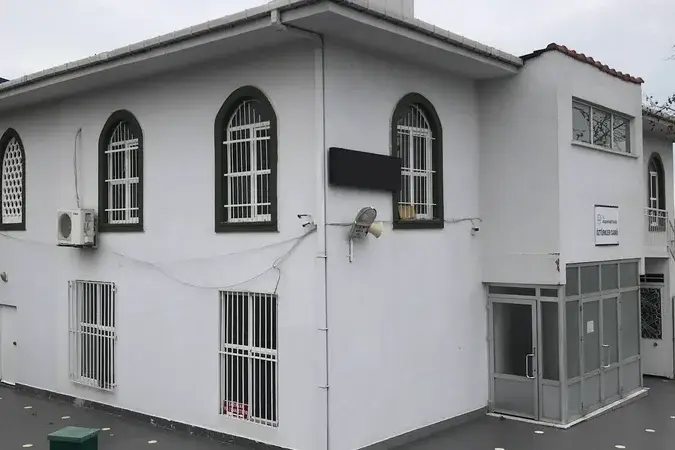 Öztürkler Cami kapak fotoğrafı