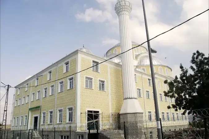 Yeşilkent Merkez Cahilde Yılmaz Cami kapak fotoğrafı