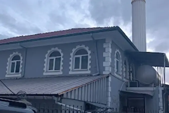 Yüce Cami kapak fotoğrafı