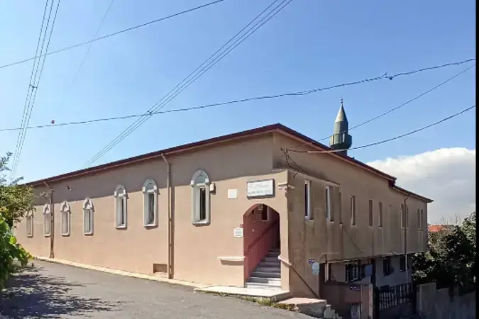 Cemile Hatun Cami kapak fotoğrafı