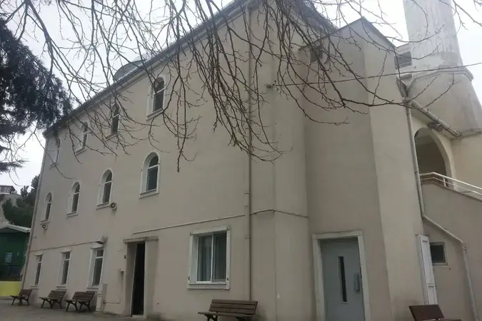 Engürü Bağı Cami kapak fotoğrafı