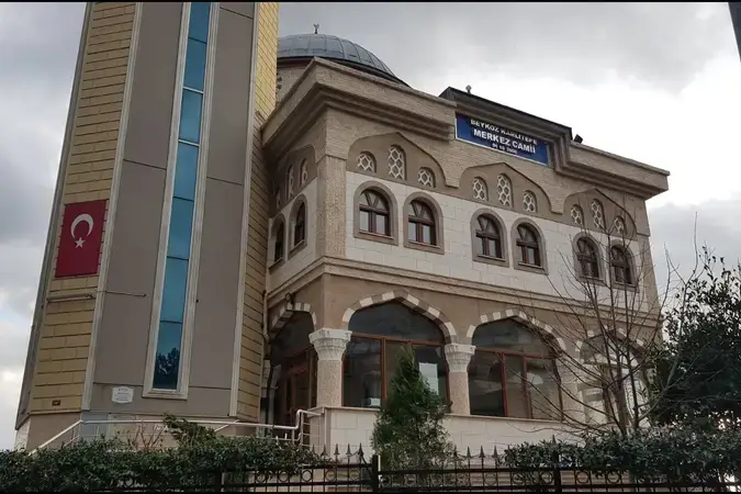 Karlıtepe Merkez Cami kapak fotoğrafı