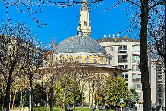 Mustafa Efendi Cami kapak fotoğrafı