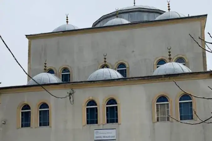 Çakmaklı Mahallesi Cami kapak fotoğrafı