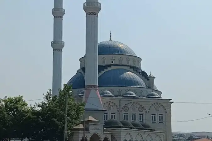 Kamiloba Mahallesi Cami kapak fotoğrafı