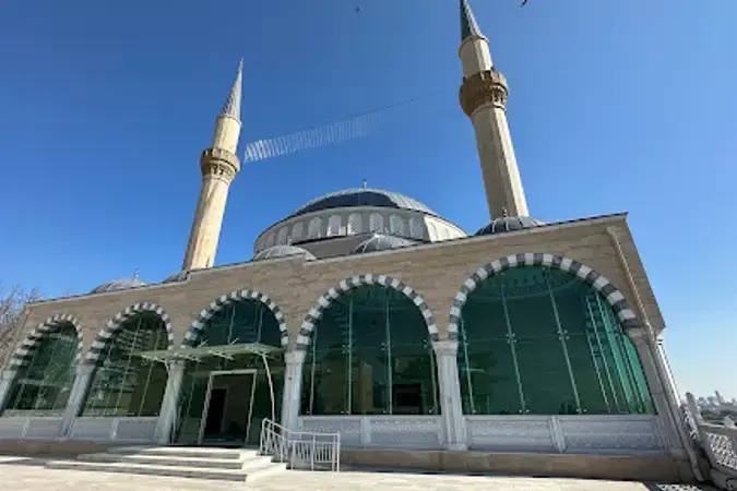 Şeyh Muhammed Osman Sıraceddin Cami kapak fotoğrafı