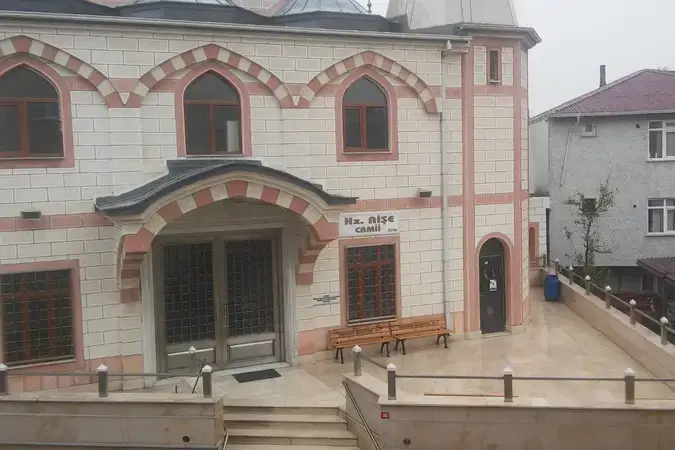 Taşdelen Ayşe Valide Cami kapak fotoğrafı