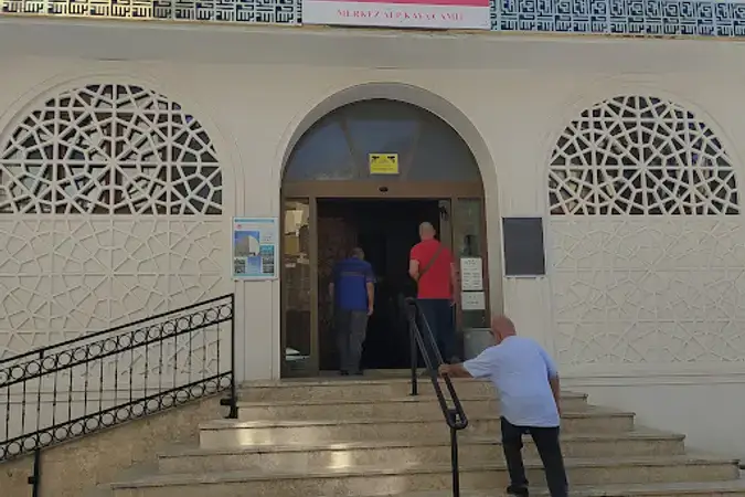 Merkez Alpkaya Cami kapak fotoğrafı