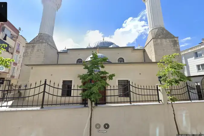 Molla Mahmut Cami kapak fotoğrafı