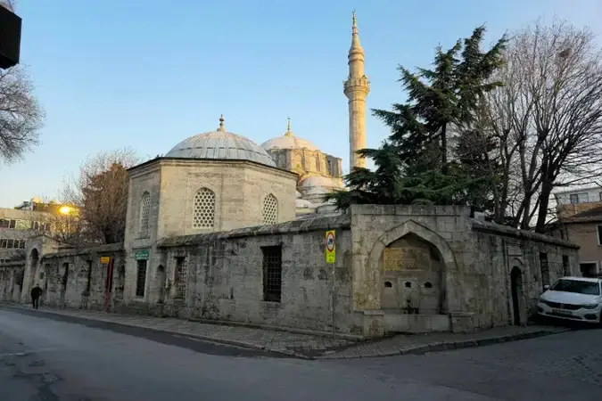 Cerrah Mehmet Paşa Cami kapak fotoğrafı