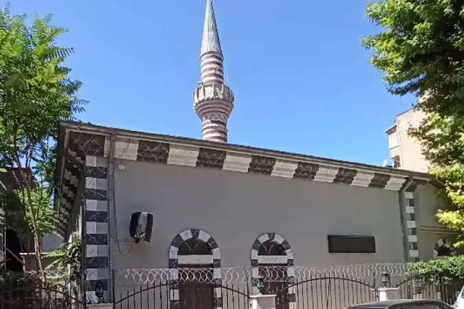 Pirinççi Sinan Cami kapak fotoğrafı