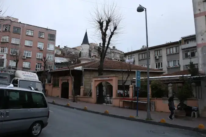Saraç İshak Cami kapak fotoğrafı
