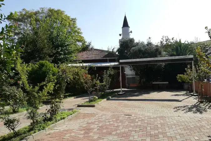Sittei Hatun Cami kapak fotoğrafı