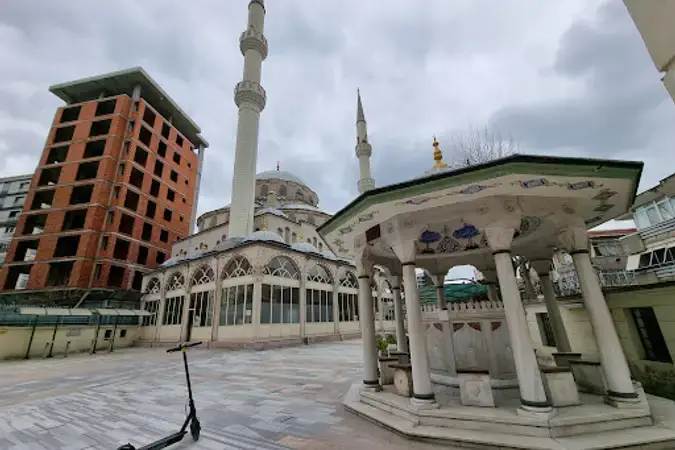 Emin Ali Paşa Cami kapak fotoğrafı