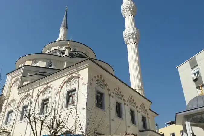 Medine Cami kapak fotoğrafı