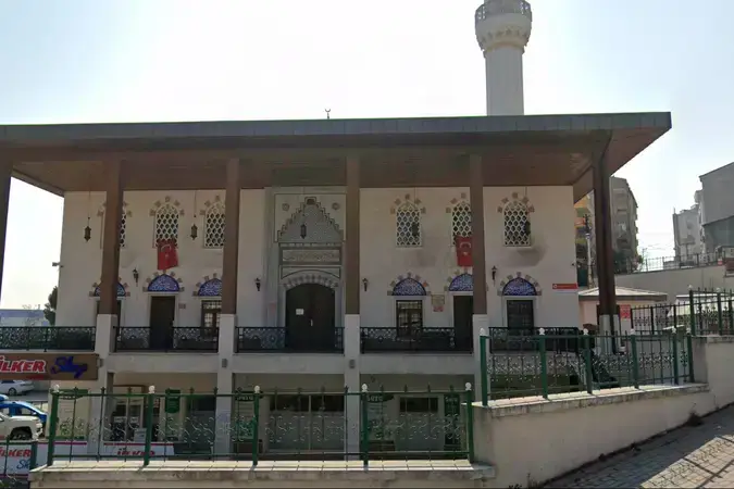 Beşler A.Ş. Mahmut Bayram Cami kapak fotoğrafı