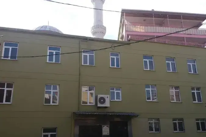 Kaynarca Çamşeme Orta Cami kapak fotoğrafı