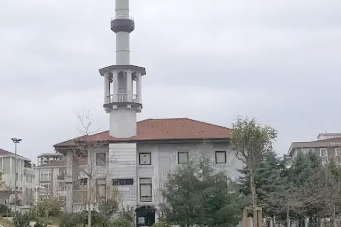 Kurtköy Yunus Emre Cami kapak fotoğrafı