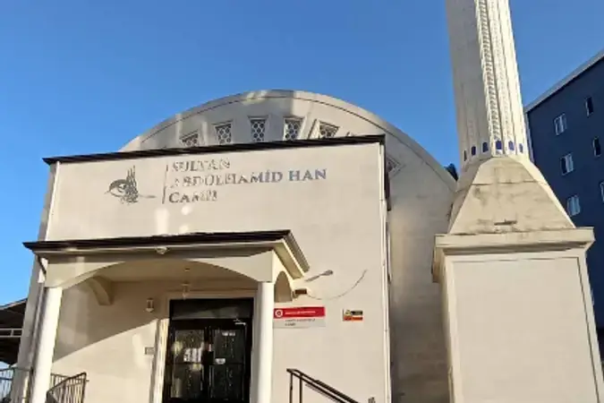 Sultan Abdülhamit Han Cami kapak fotoğrafı