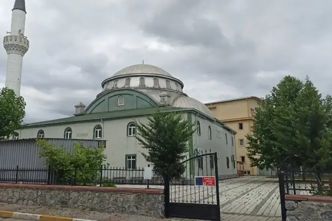 Samandıra Kavaklıbağlar Hilal Cami kapak fotoğrafı
